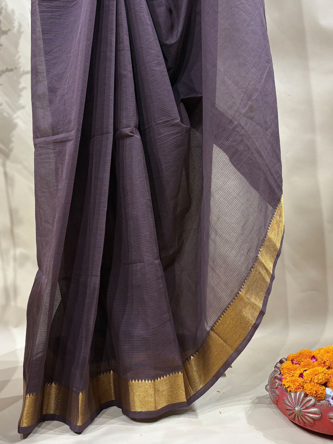 Brown Handwoven Mangalgiri Pure Cotton Saree With Faux Golden Zari On Border - View 8