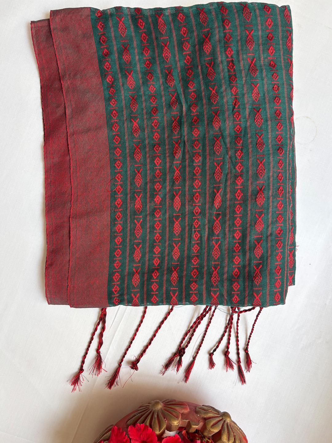 Green Bengal Begumpuri Cotton Saree With Fish Motif Weaving