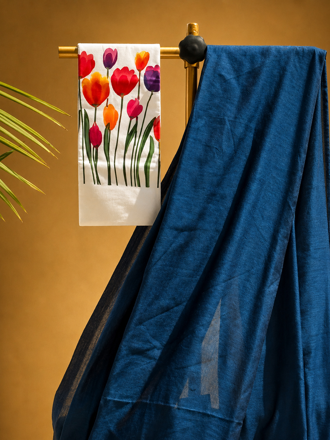 Indigo Bengal Cotton Saree With Designer Printed Blouse Piece - View 4