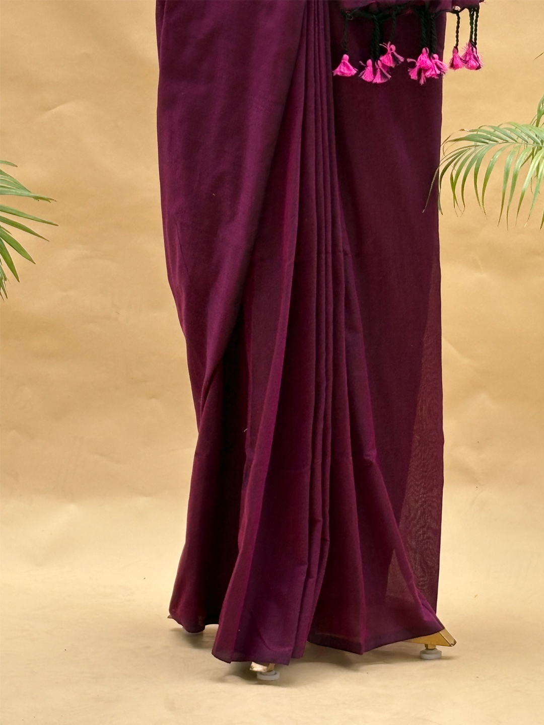 Wine Bengal Cotton Saree With Designer Printed Blouse Piece - View 5