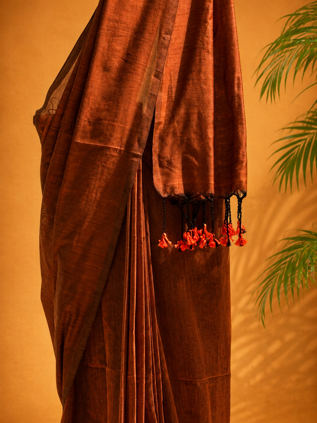 Brown Bengal Cotton Saree With Designer Printed Blouse Piece - View 5