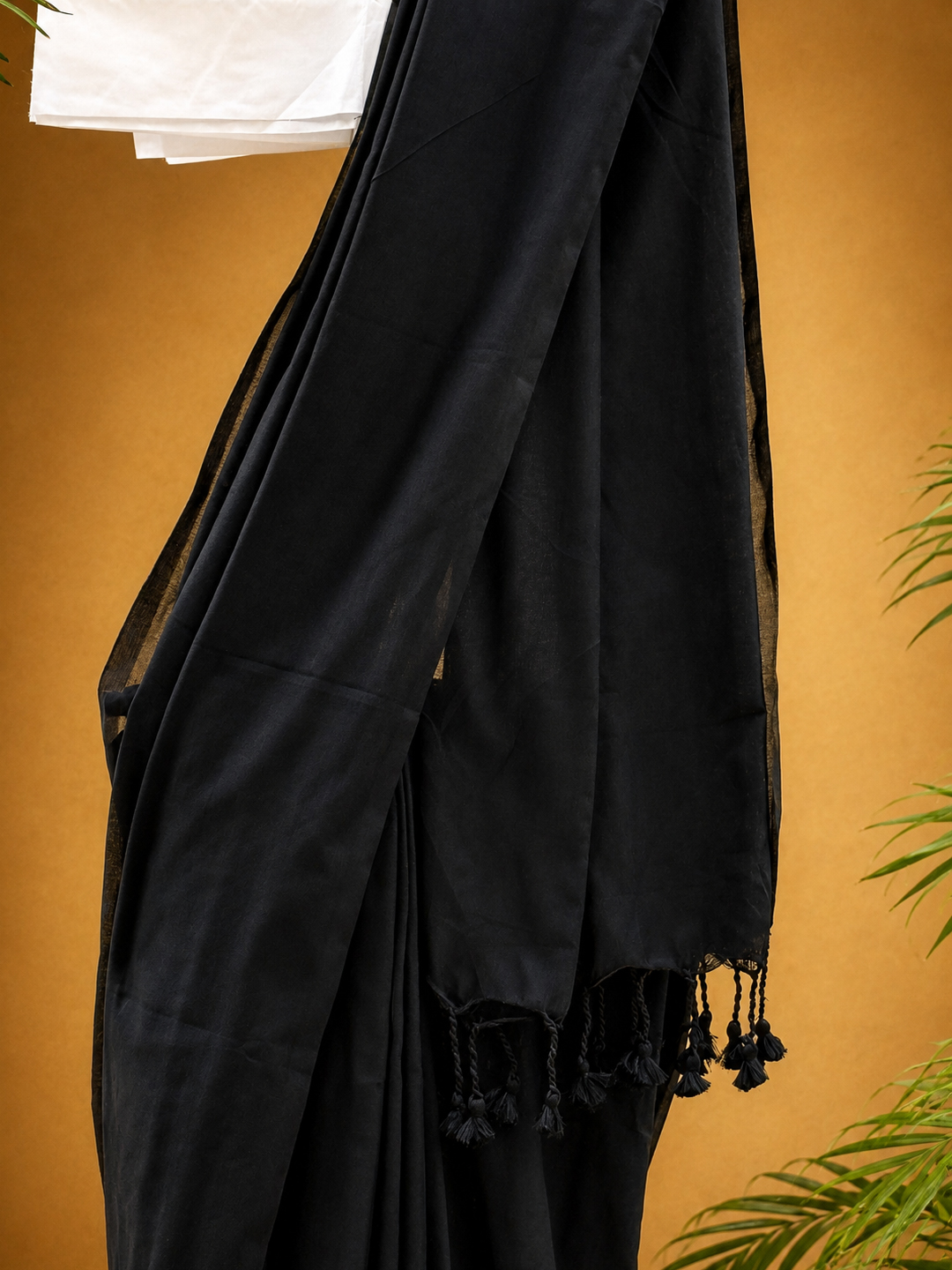 Black Bengal Cotton Saree With Designer Printed Blouse Piece Aloki Enterprises - View 3