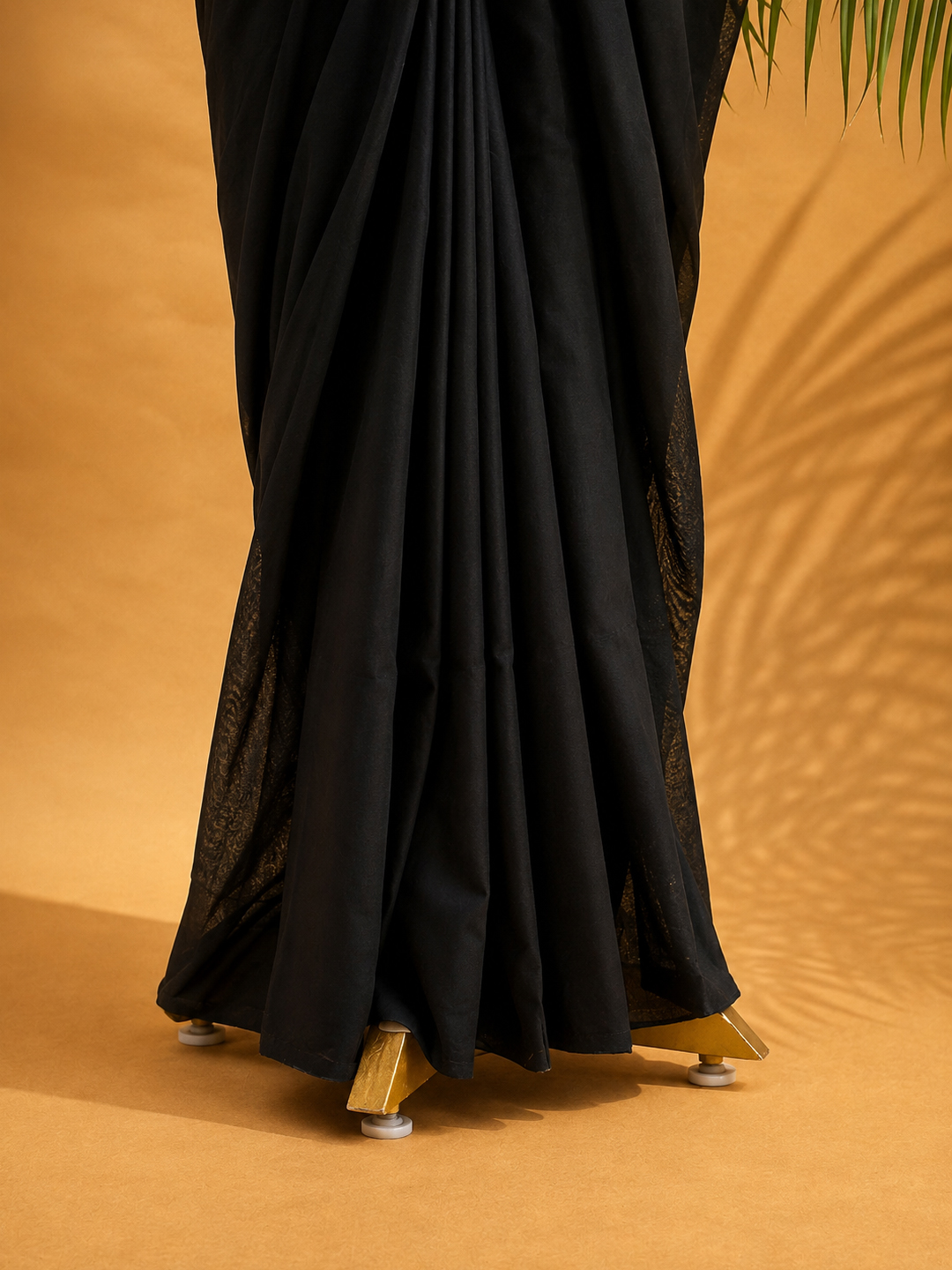 Black Bengal Cotton Saree With Designer Printed Blouse Piece Aloki Enterprises - View 4