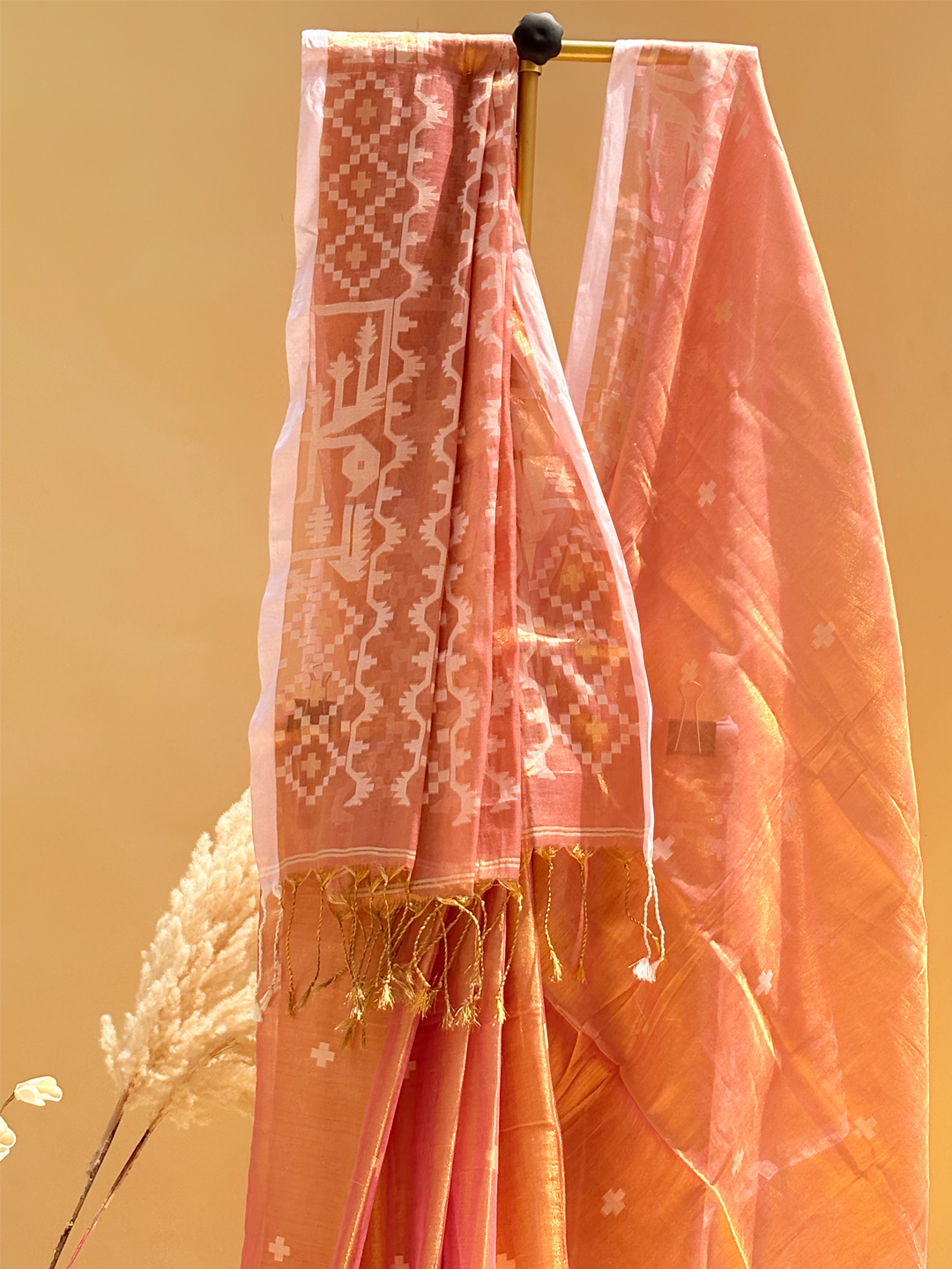 Peach Bengal Tissue Jamdani Work Saree - View 4