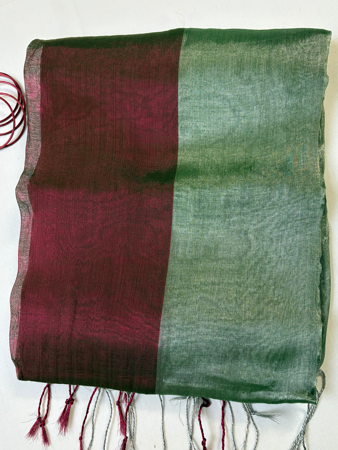 Green Bengal Tissue Saree With Dual Color Sage Green And Maroon - View 5