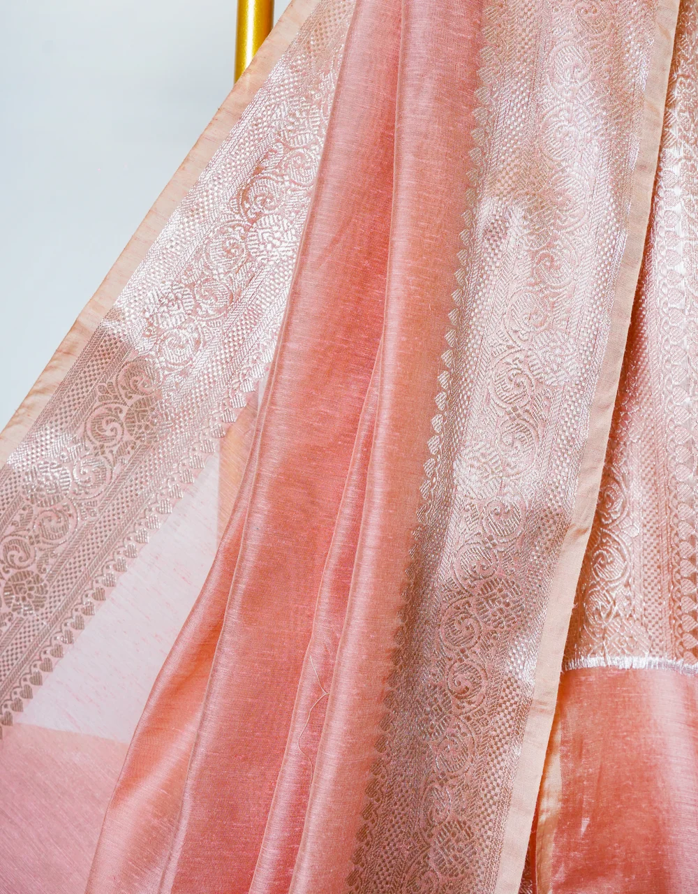 Peach Gold Zari Banarasi Linen Handloom Saree - View 4