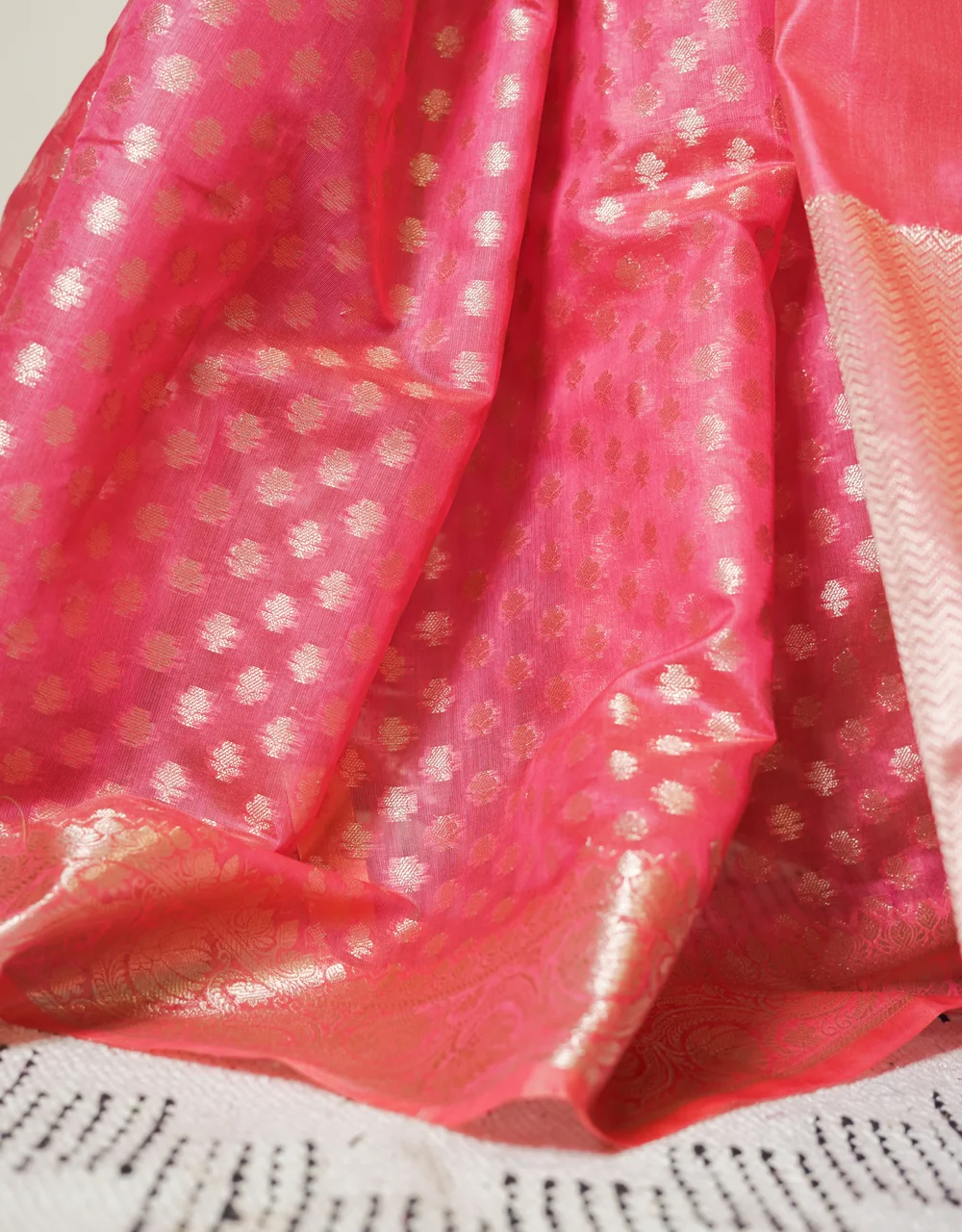 Pink Blush Charm Cotton Mercerised Saree With Gold Zari Booti And Floral Border - View 5
