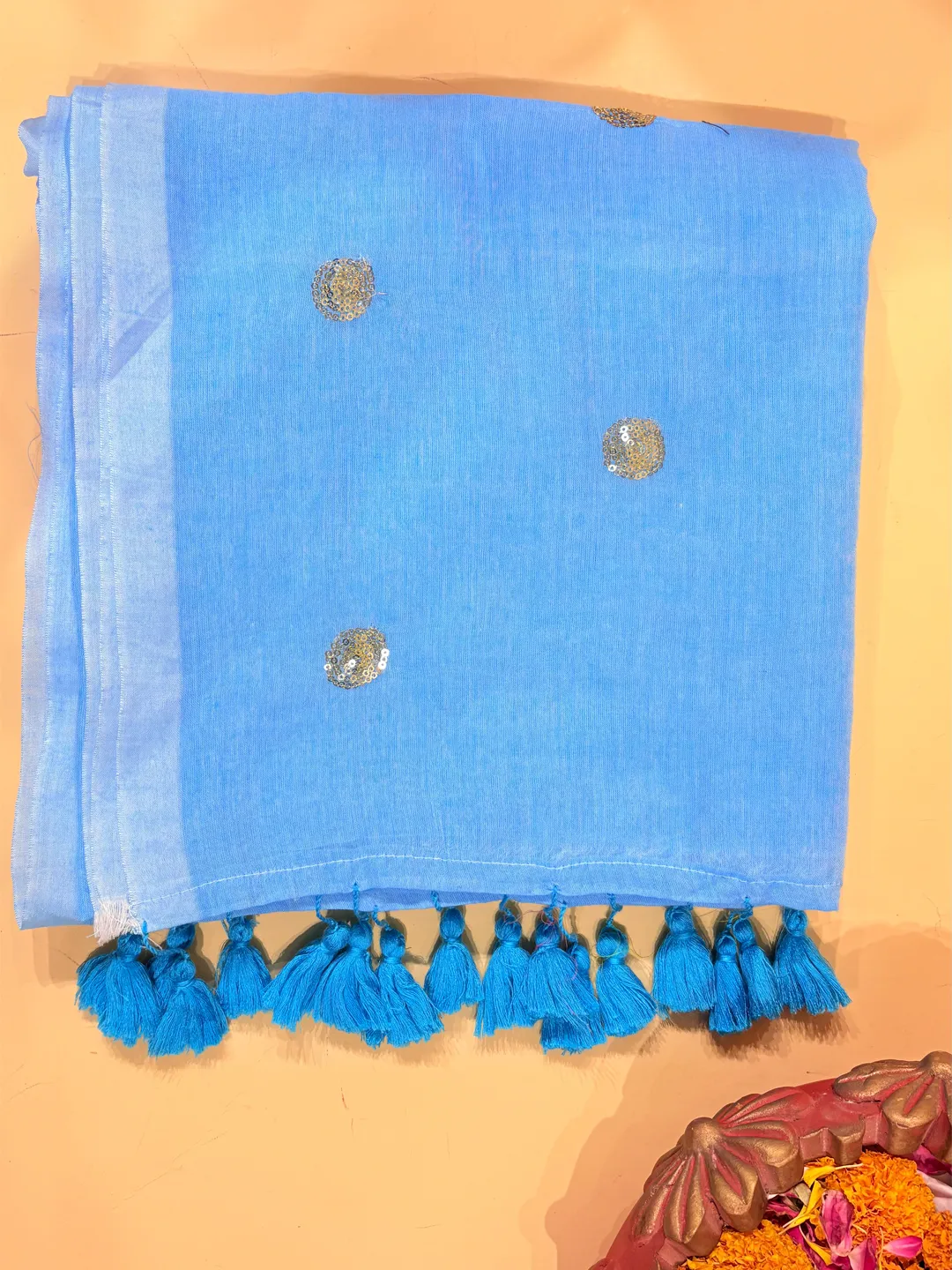 Blue Mul Cotton Saree With Silver Sequin Buti & Tassel Pallu - View 7