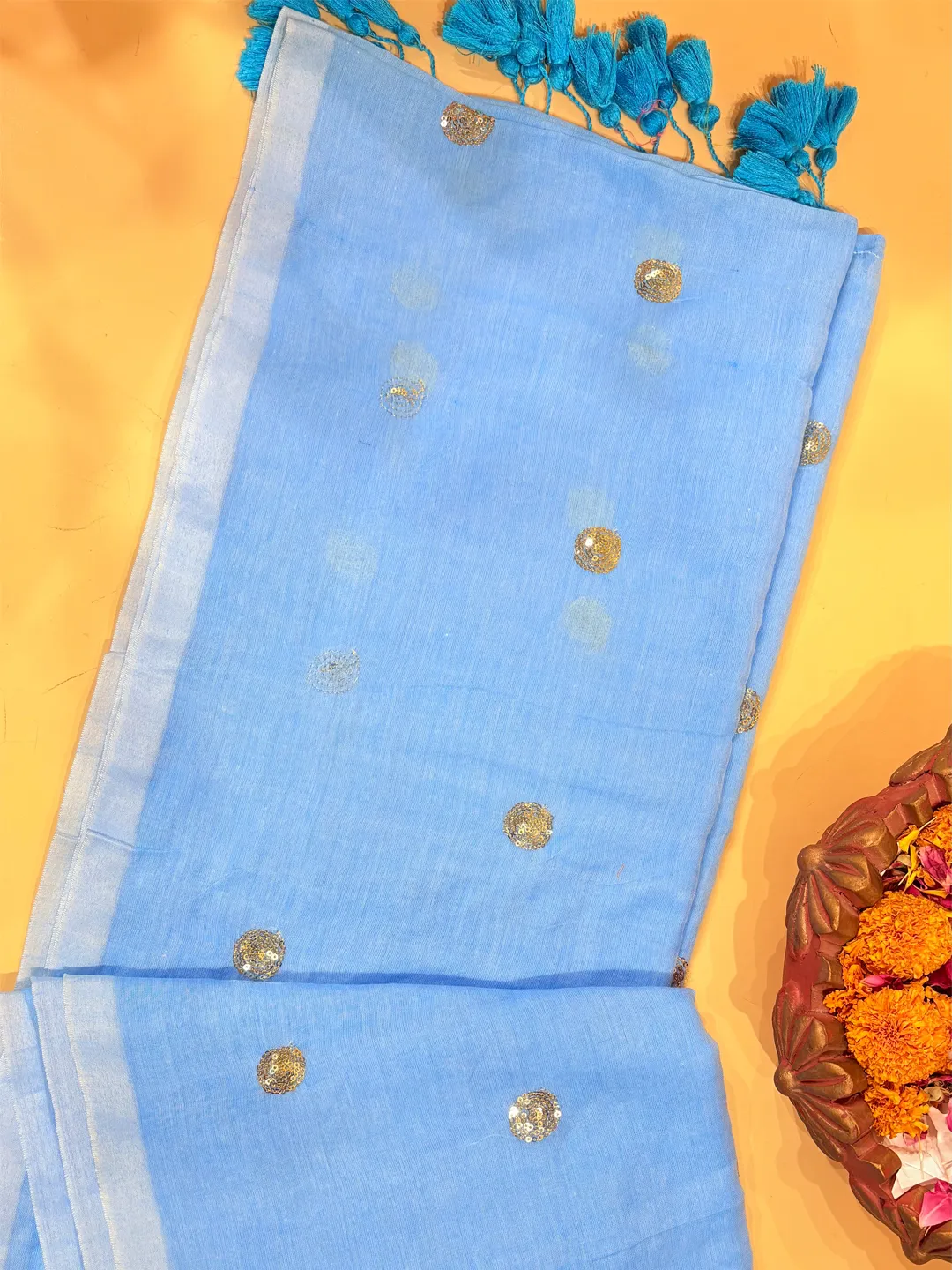 Blue Mul Cotton Saree With Silver Sequin Buti & Tassel Pallu - View 8