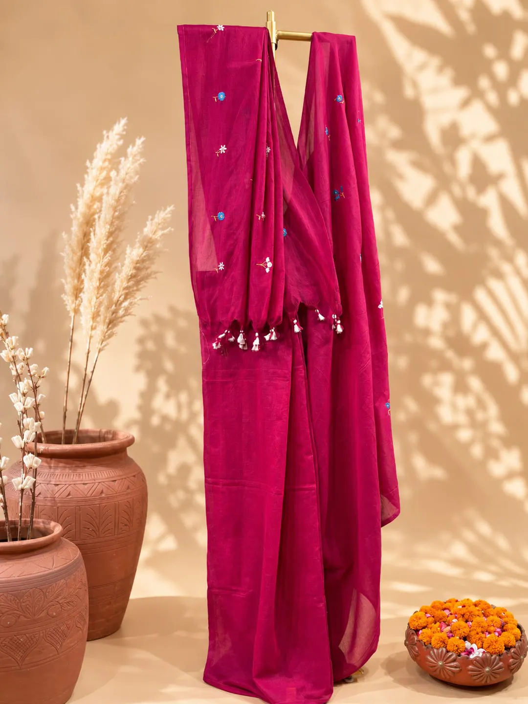 Pink Bengal Cotton Saree With Floral Embroidery & Tassel Pallu - View 3