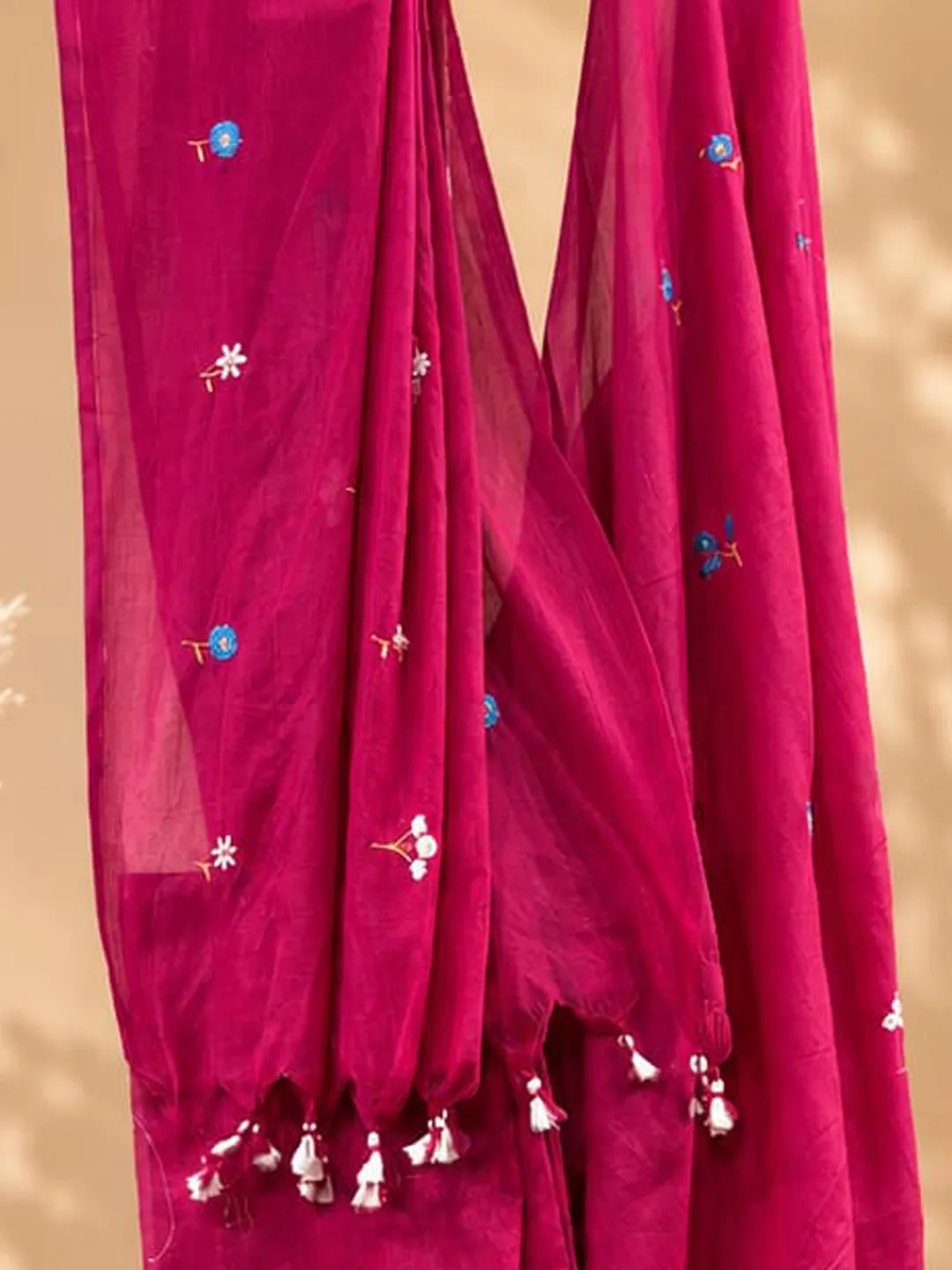 Pink Bengal Cotton Saree With Floral Embroidery & Tassel Pallu - View 4