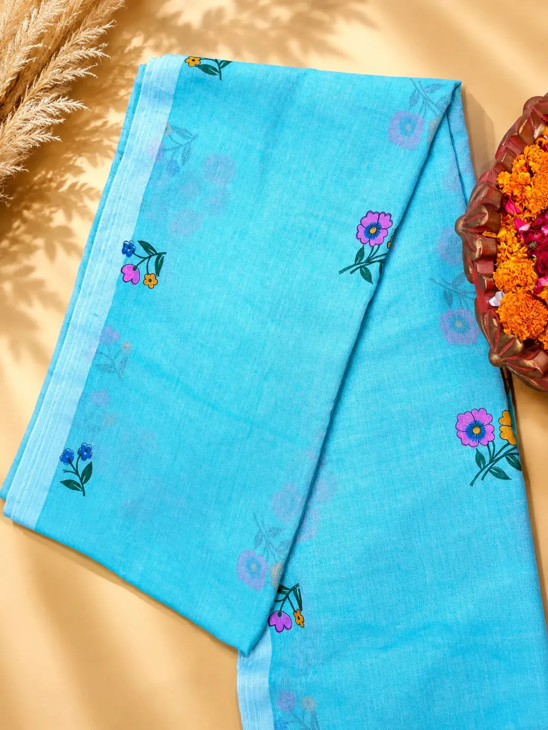 Blue Floral Printed Bengal Mul Cotton Saree With Contrast Tassels - View 7