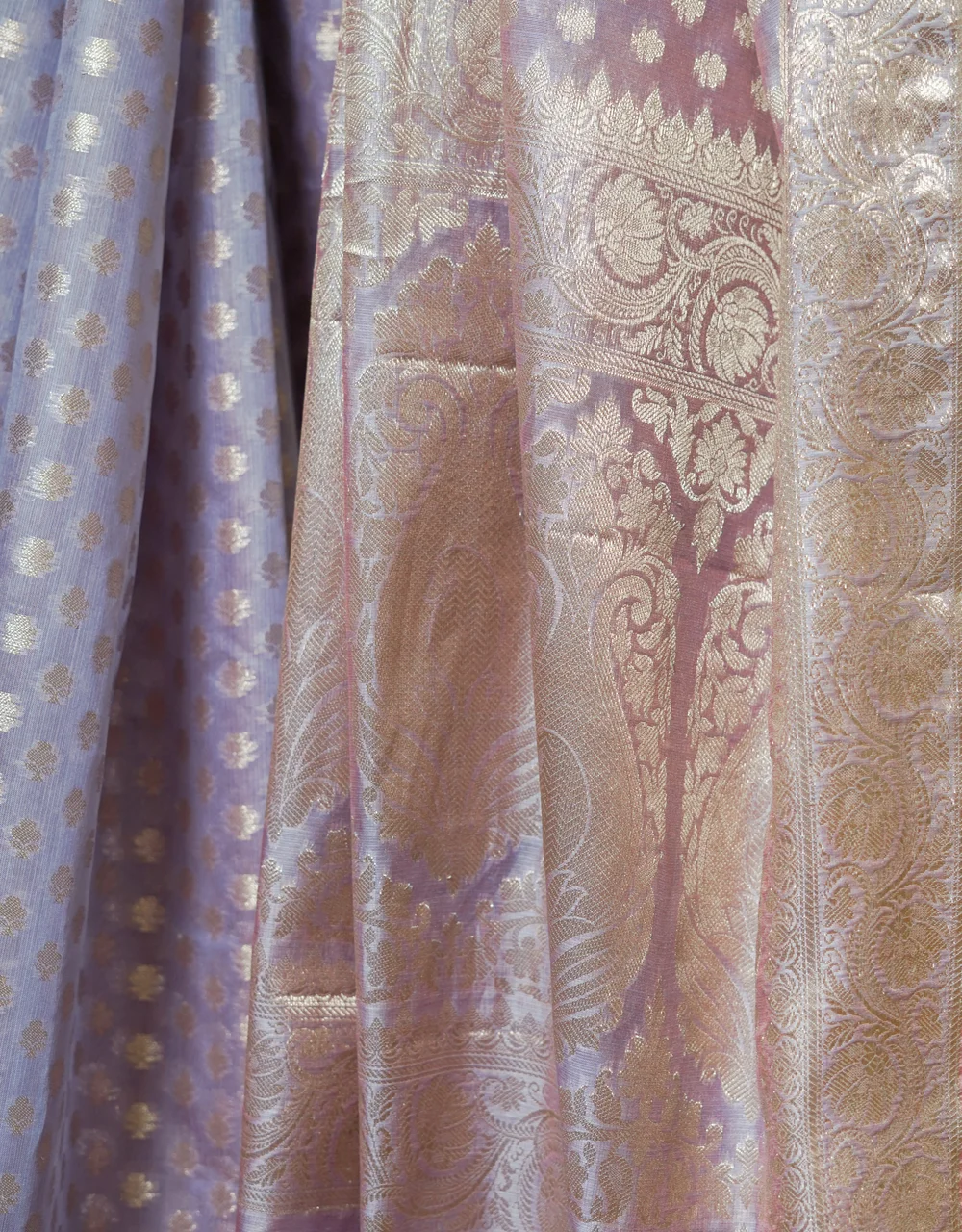 Lavender Mercerised Cotton Saree With Silver Zari Booti And Floral Weave - View 5