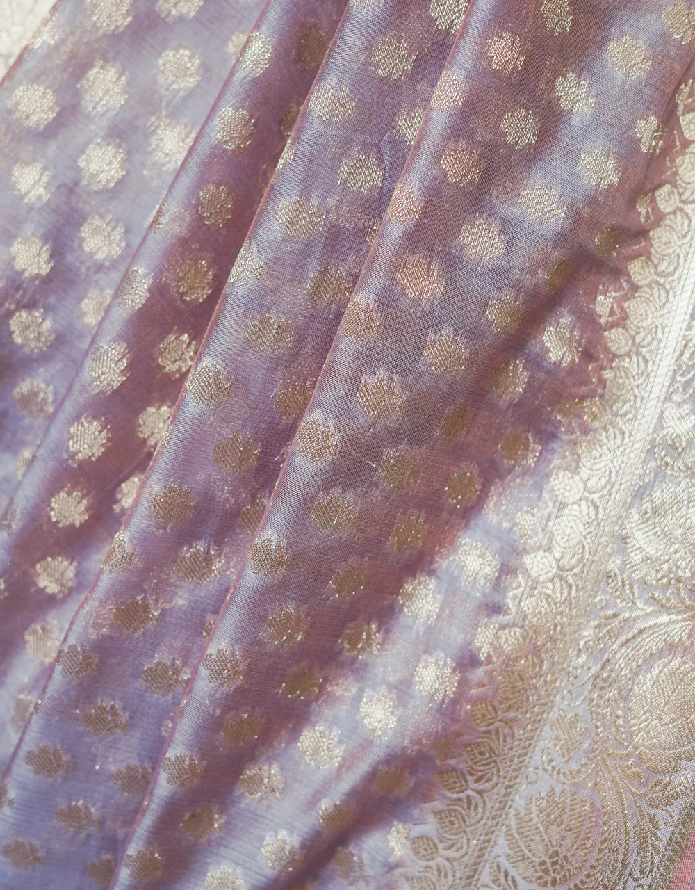 Lavender Mercerised Cotton Saree With Silver Zari Booti And Floral Weave - View 4