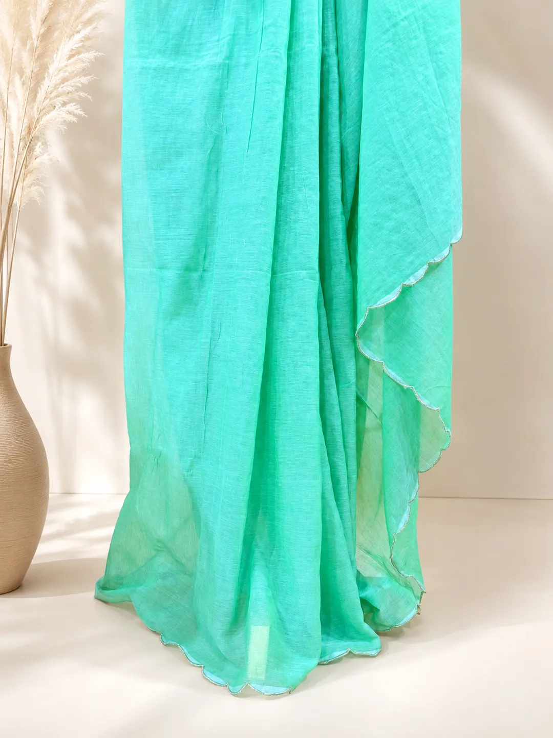 Sea Green Bengal Mul Cotton Saree With Gold Foil Buti & Tassels - View 4