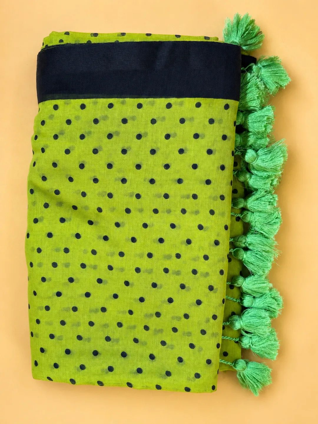 Green Bengal Mul Cotton Saree With Polka Dot Print & Tassel Pallu - View 6