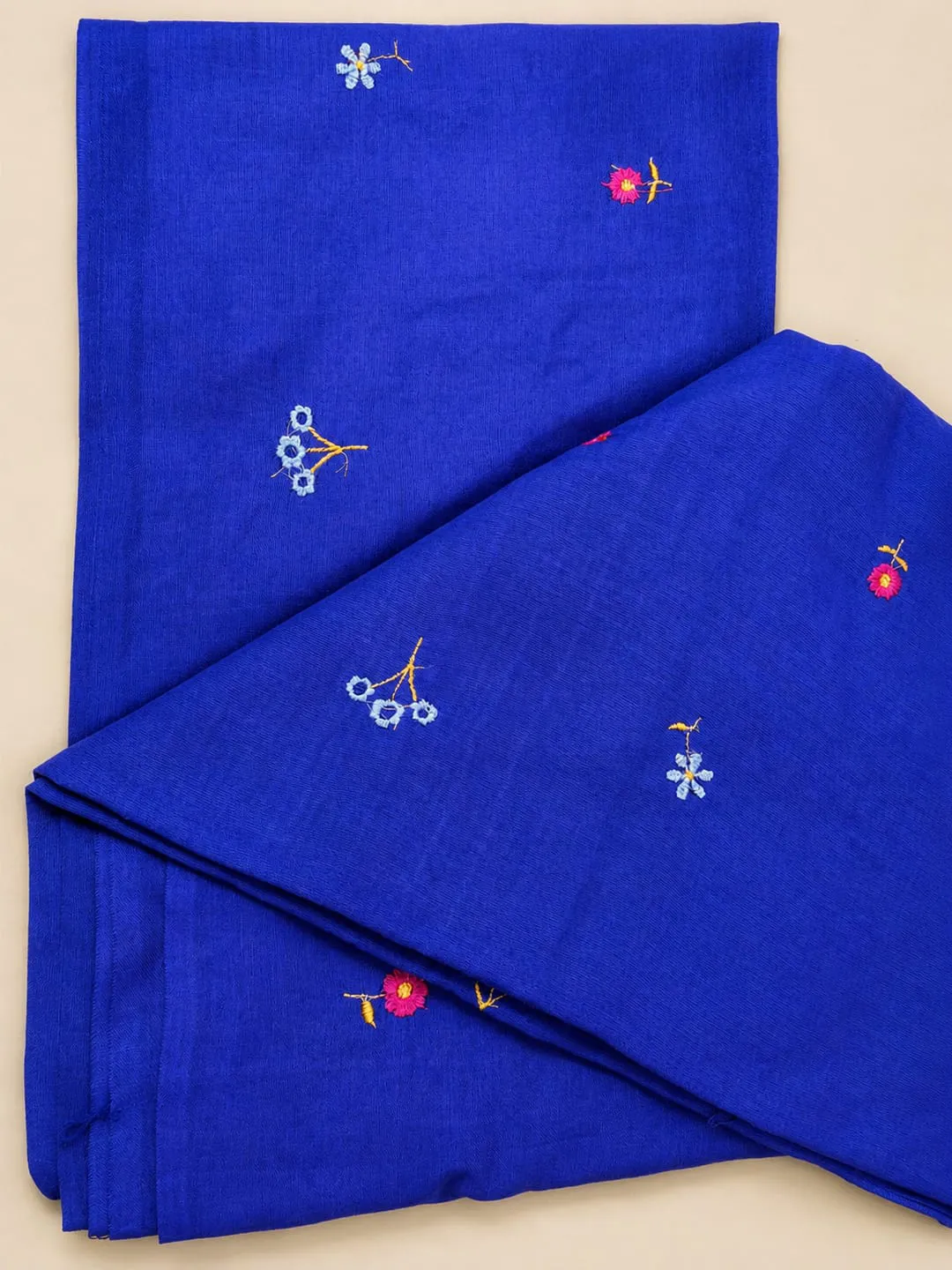 Blue Royal Blue Bengal Khadi Cotton Saree With Floral Embroidery & Tassel Pallu - View 7