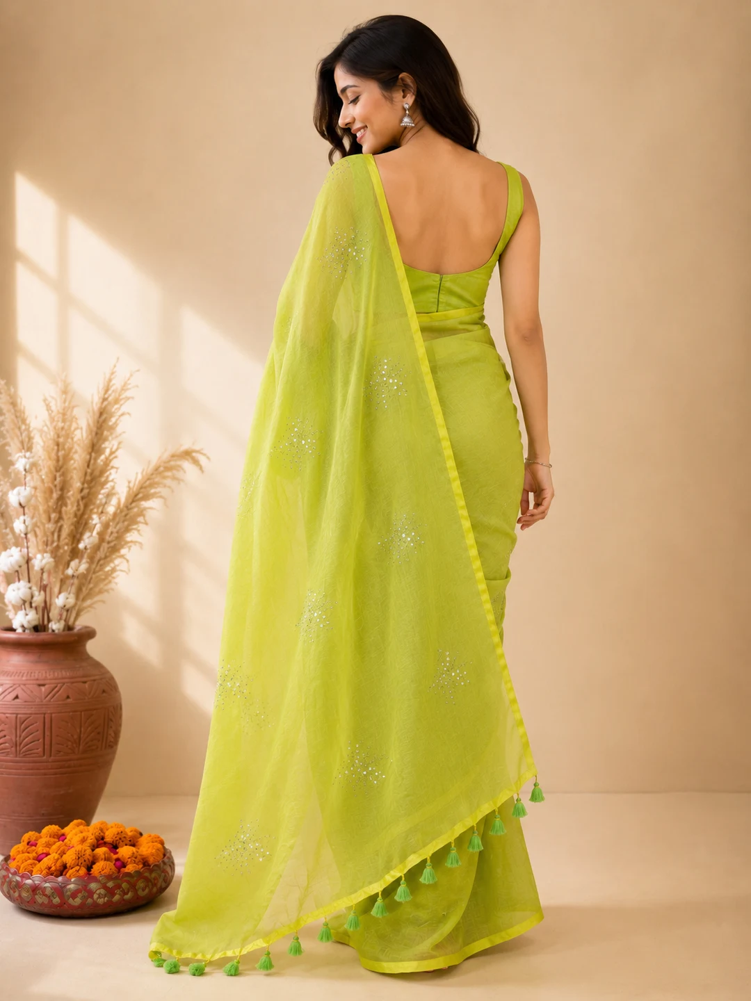 Green Bengal Mul Cotton Saree With Sequin Embellishments & Tassel Pallu - View 2