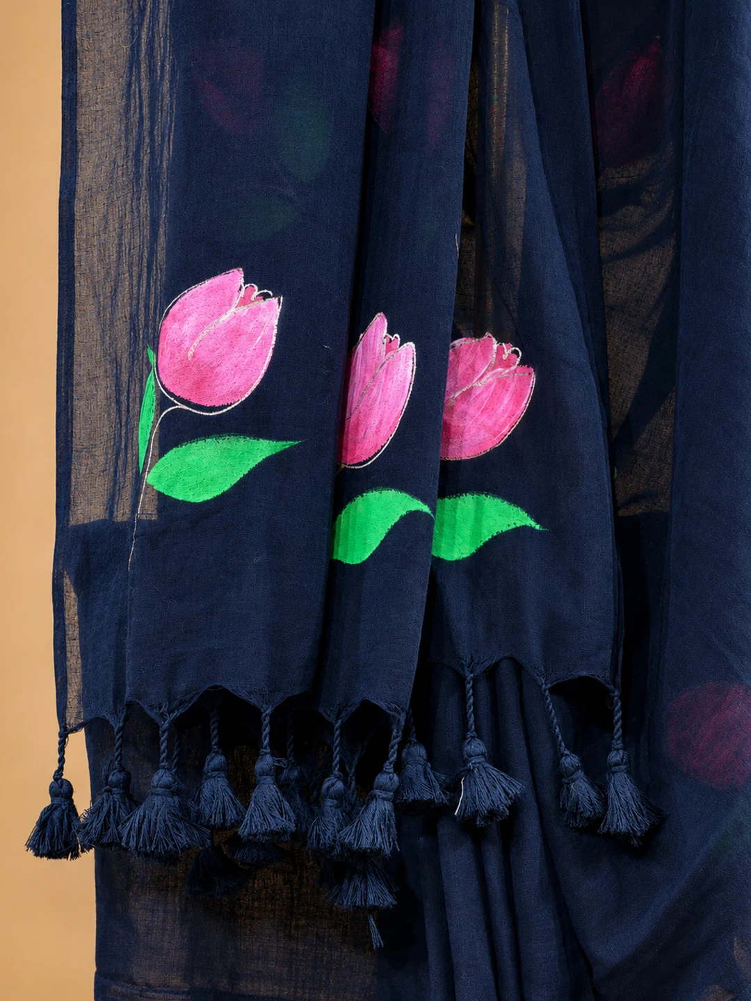 Black Bengal Mul Cotton Hand-Painted Tulip Saree With Tassel Pallu - View 6