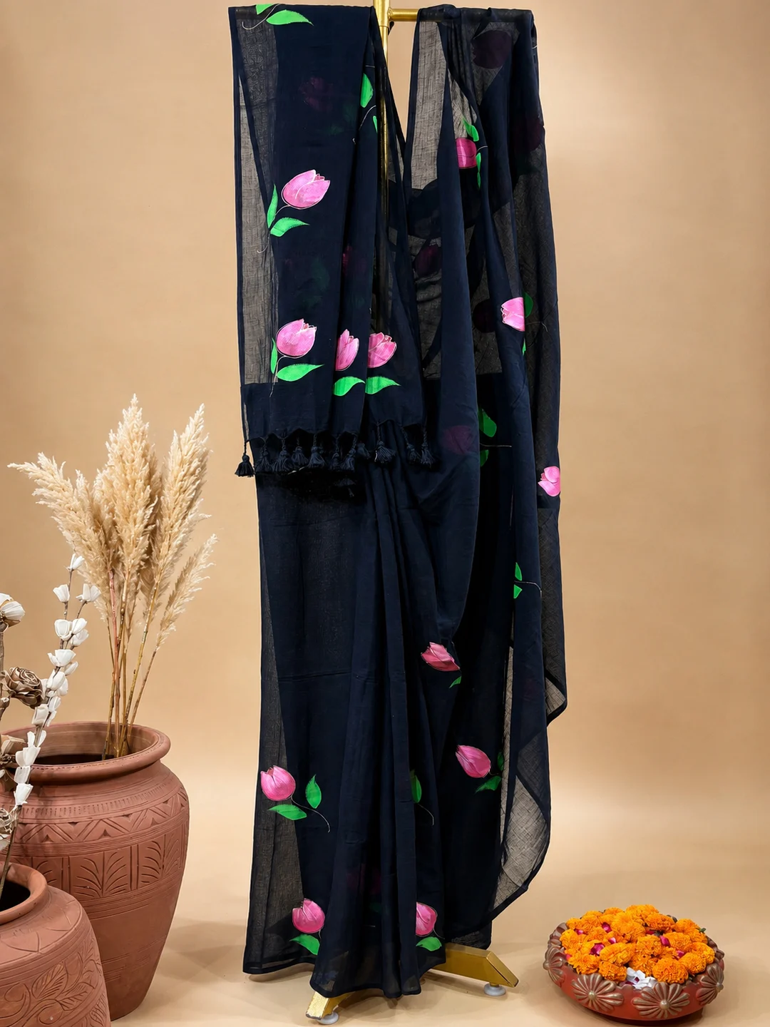 Black Bengal Mul Cotton Hand-Painted Tulip Saree With Tassel Pallu - View 3