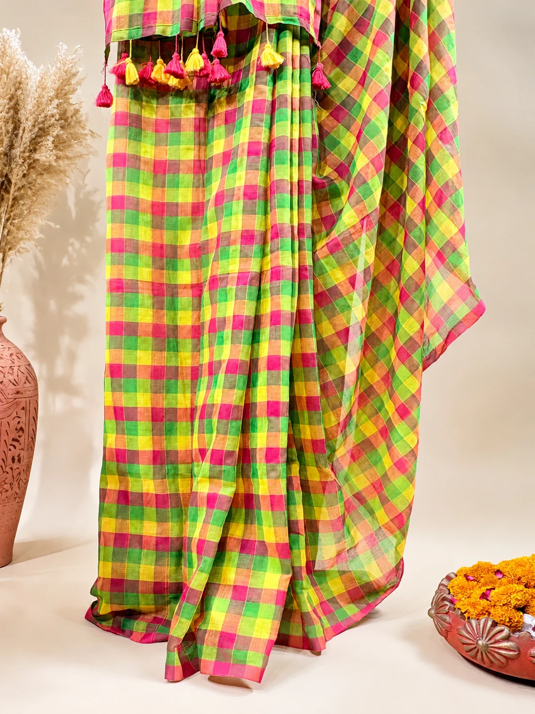 Multicolour Bengal Mul Cotton Checked Saree With Floral Embroidery & Tassel Pallu - View 6