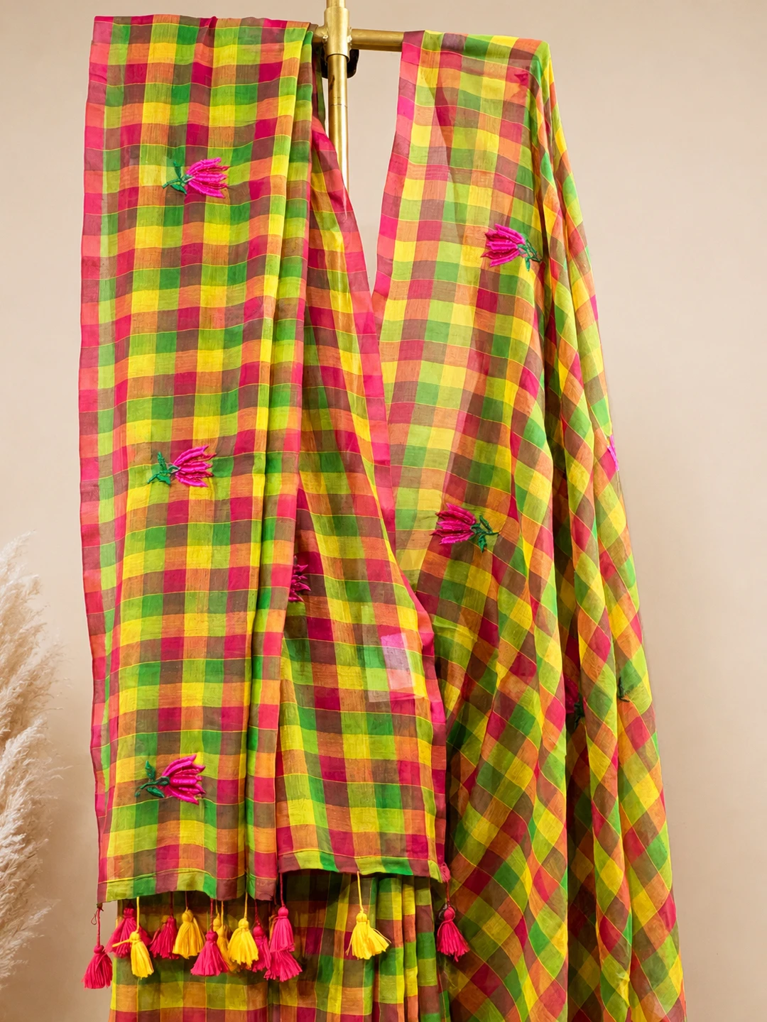 Multicolour Bengal Mul Cotton Checked Saree With Floral Embroidery & Tassel Pallu - View 4