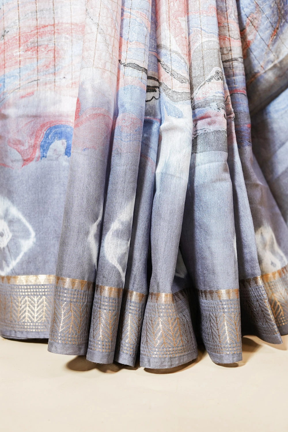 Grey And Pastel Multicolour Cotton Slub Marble Print Saree With Zari Border - View 6