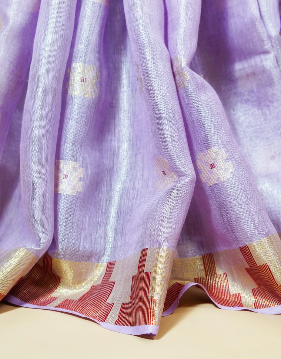 Lavender Handwoven Linen Zari Saree With Geometric Border And Striped Pallu - View 6