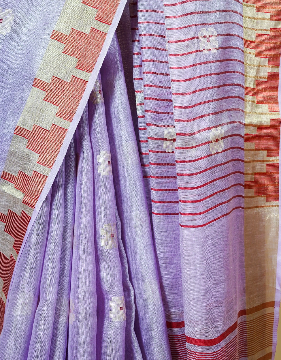 Lavender Handwoven Linen Zari Saree With Geometric Border And Striped Pallu - View 5