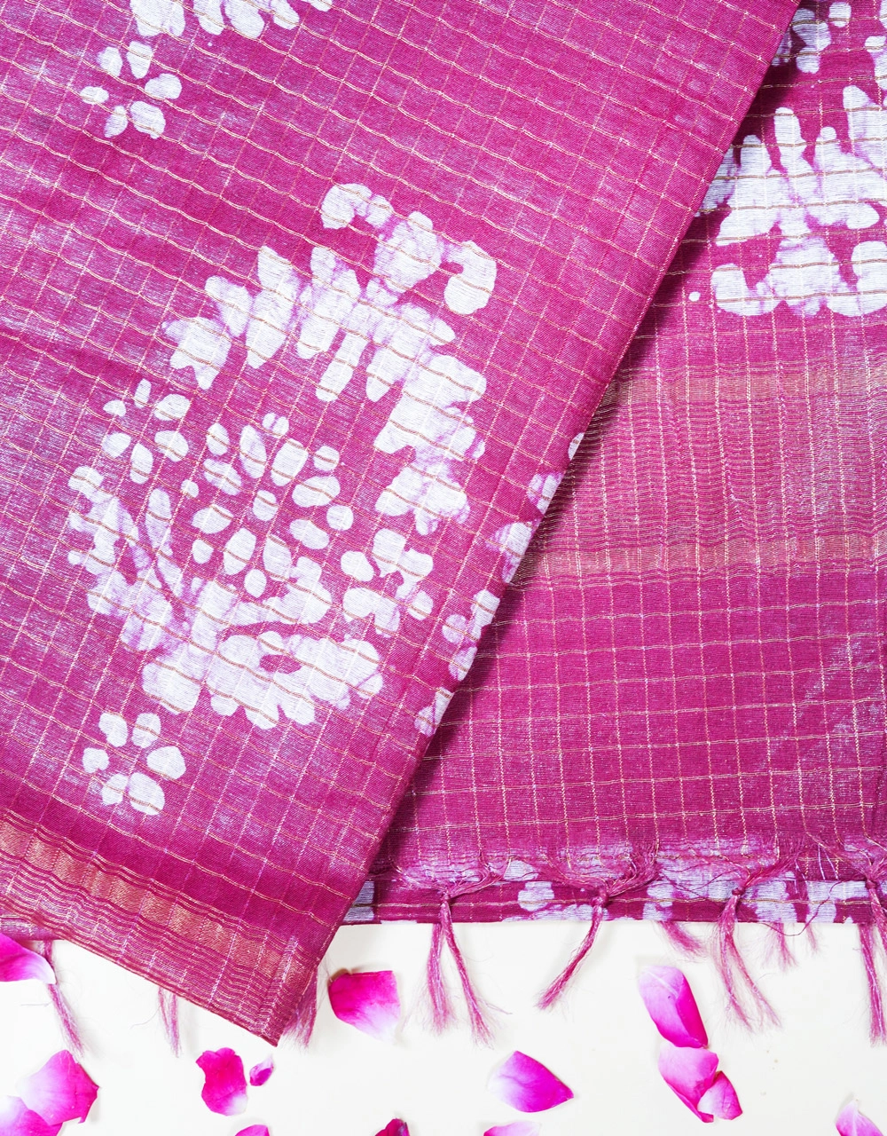 Magenta Mangalkari Kota Viscose Batik Printed Saree - View 3