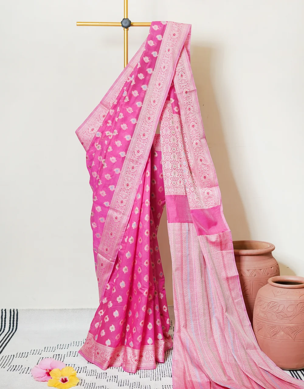 Pink Buta Multicolor Silver Zari Banarasi Cotton Silk Saree - View 7