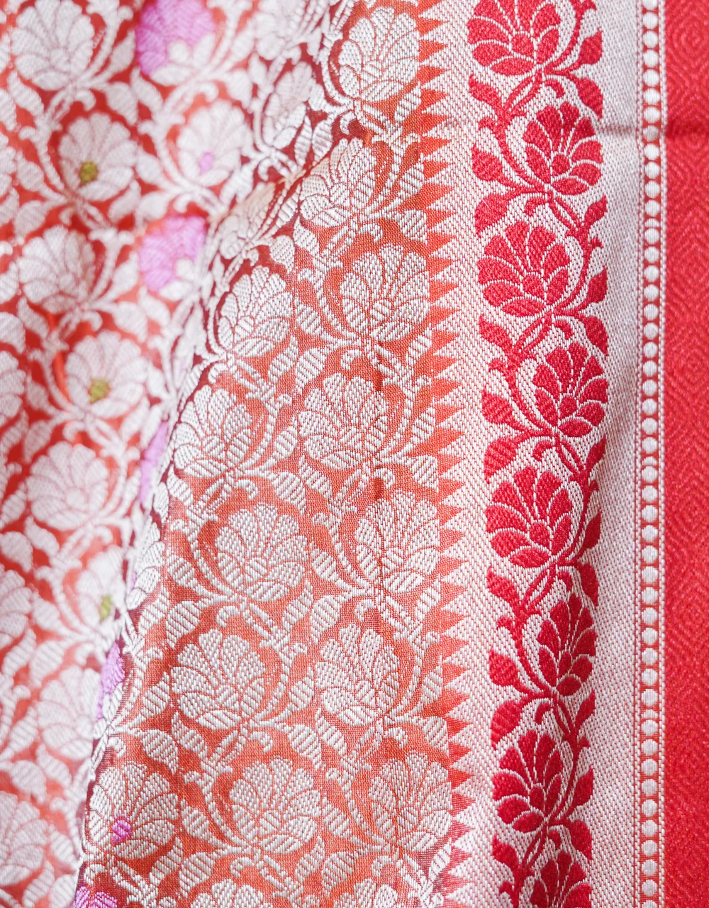 Blue Azure Bloom Cotton Silk Mercerised Saree With Floral Zari Weave - View 5