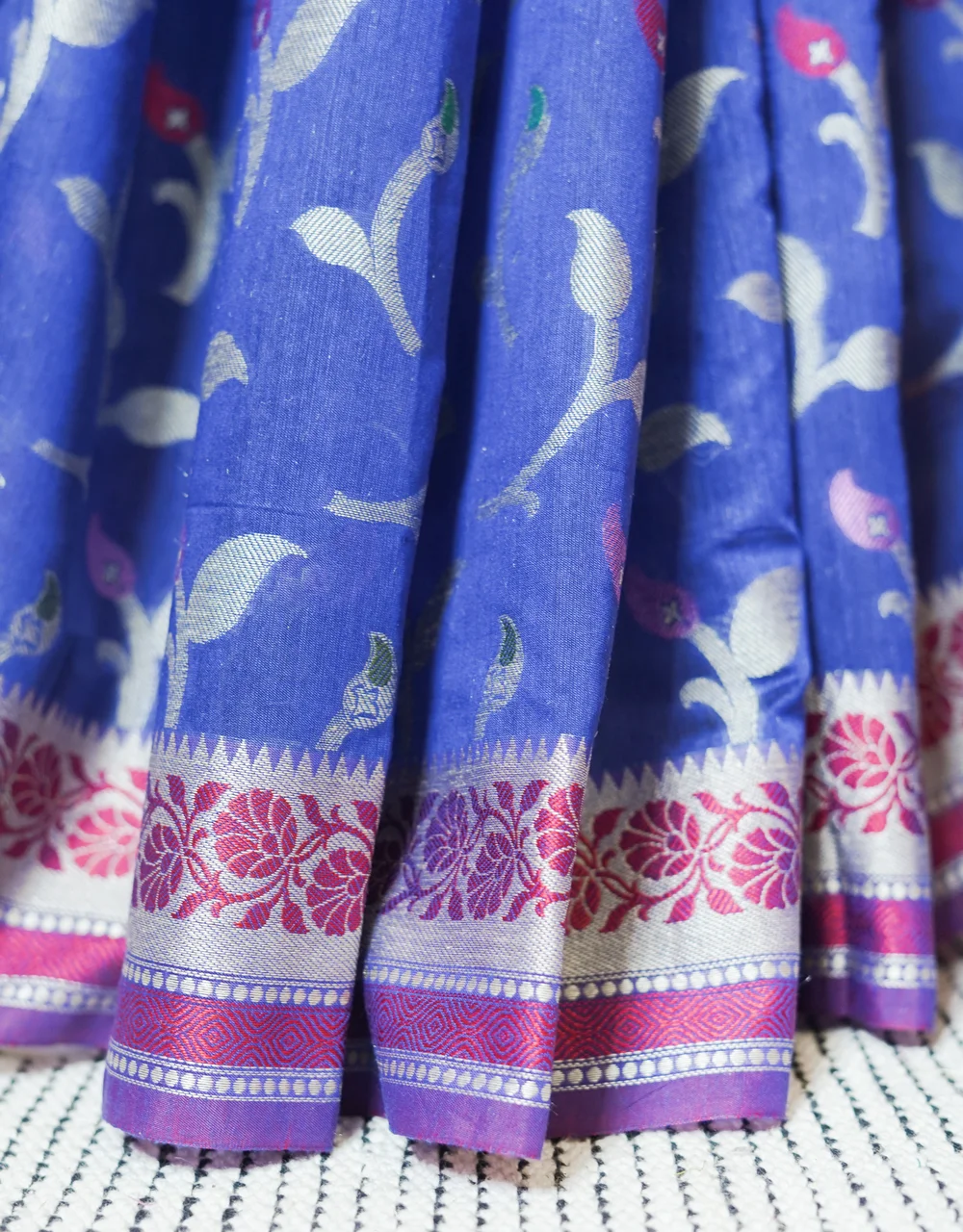 Blue Azure Bloom Cotton Silk Mercerised Saree With Floral Zari Weave - View 6