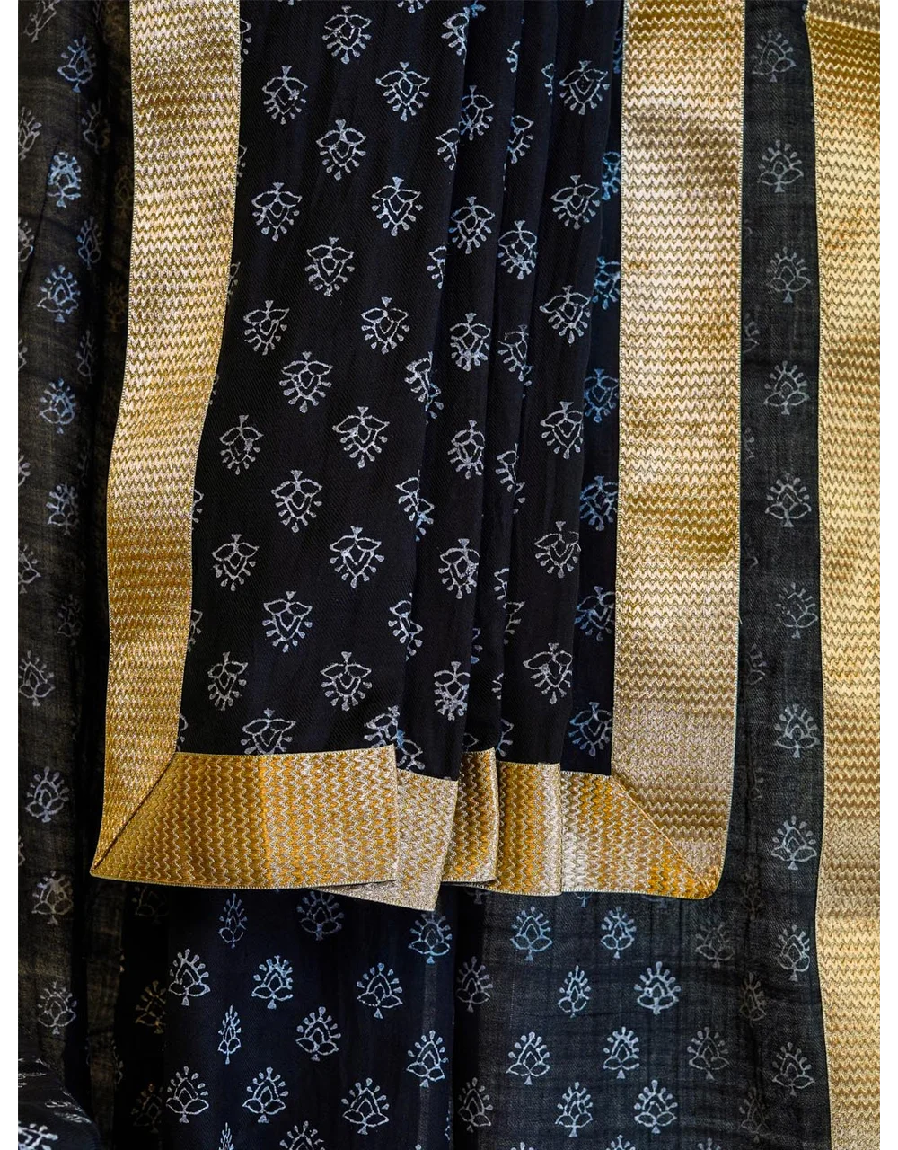 Black Banarasi Saree With Golden Zari Border And Traditional Motifs - View 3